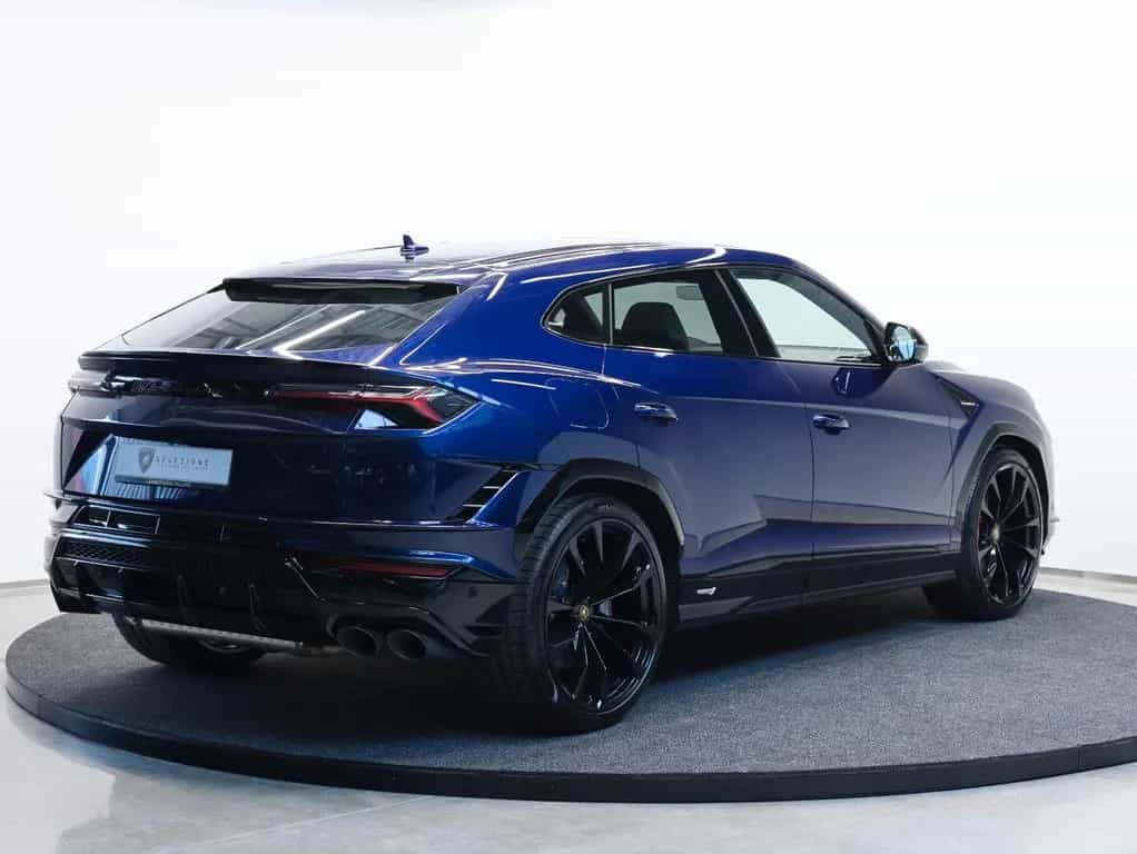 Lamborghini Urus S / AKRAPOVIC / PANO / B & O / MASSAGE 07/2023-photo-4