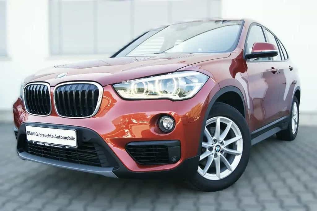 BMW X1 sDrive18i AUTOM*ADVANT*LED*PARKAS*SHZ*TEMP*NA 04/2019-photo-1