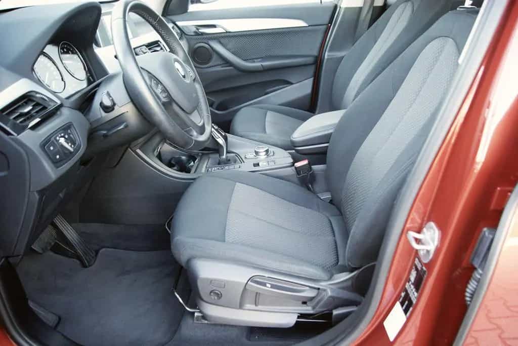 BMW X1 sDrive18i AUTOM*ADVANT*LED*PARKAS*SHZ*TEMP*NA 04/2019-photo-13