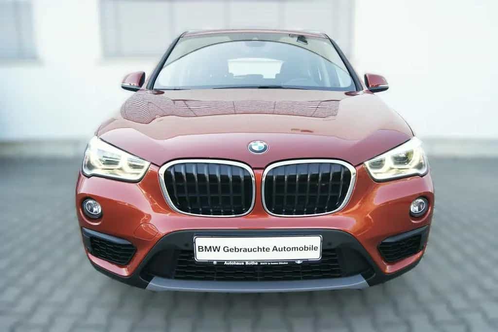 BMW X1 sDrive18i AUTOM*ADVANT*LED*PARKAS*SHZ*TEMP*NA 04/2019-photo-2