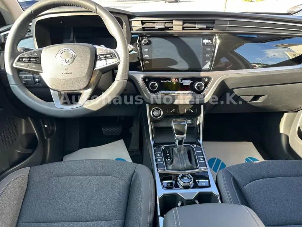 KGM Korando 1.5P BLISS 6AT 2WD 04/2026-photo-9