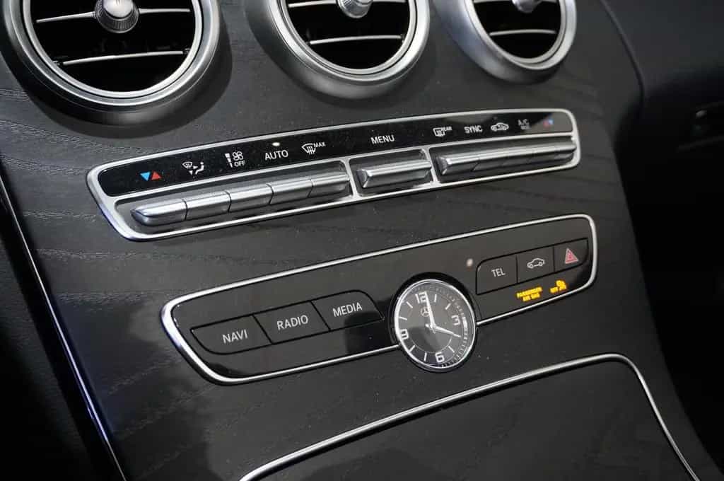 Mercedes-Benz C 200 CABRIO 9G AMG LINE NAVI/LED/KAMERA/SPORT 05/2020-photo-21