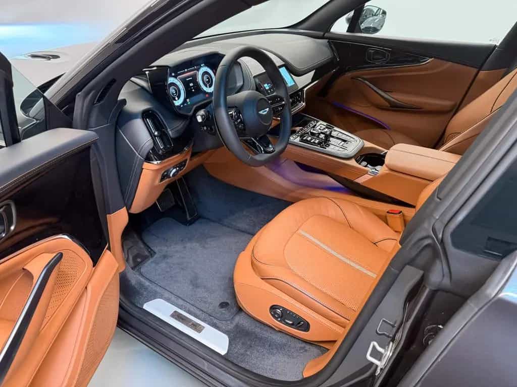 Aston Martin DBX707 NEW INFOTAINMENT | Aston Martin Brussels 03/2026-photo-12