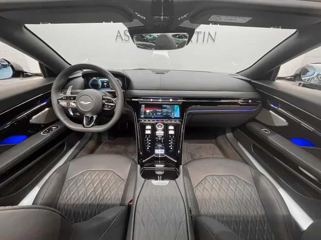 Aston Martin DB12 Volante | Aston Martin Brussels 05/2025-photo-16