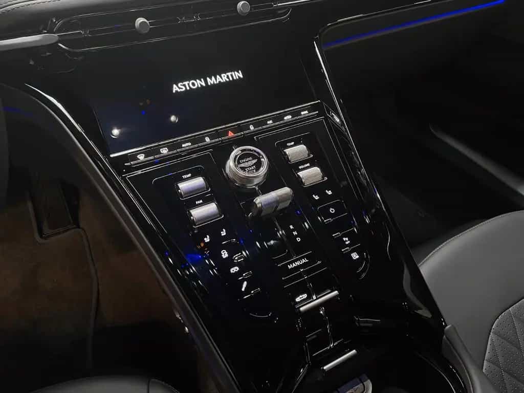 Aston Martin DB12 Volante | Aston Martin Brussels 05/2025-photo-18
