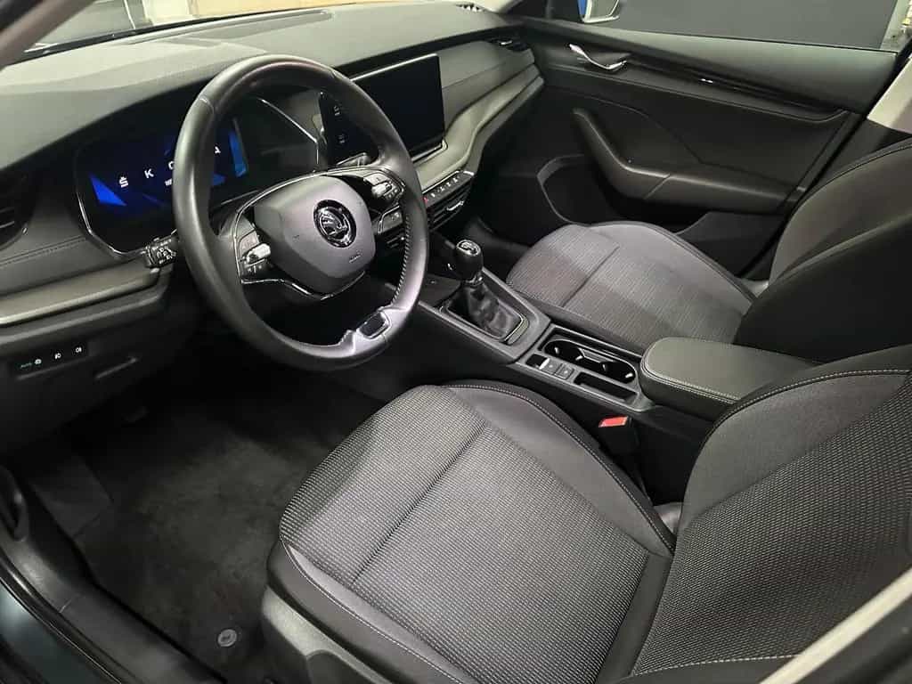 Skoda Octavia Combi  Kamera*Navi*LED*PDC*Carplay* 02/2022-photo-14