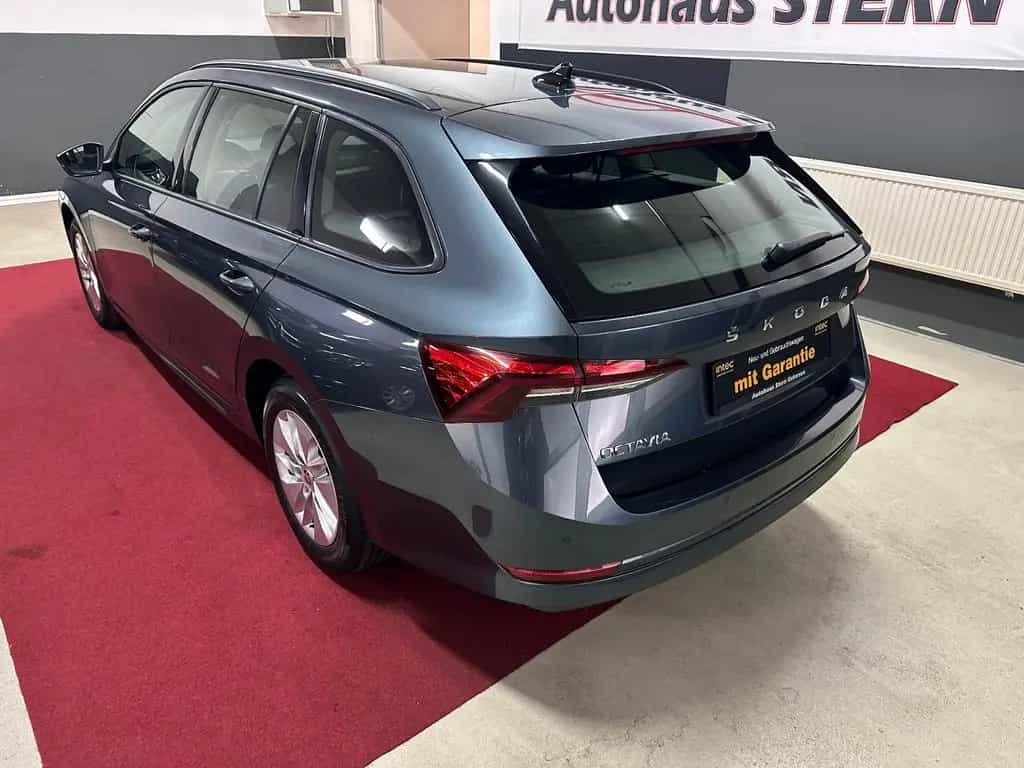 Skoda Octavia Combi  Kamera*Navi*LED*PDC*Carplay* 02/2022-photo-6