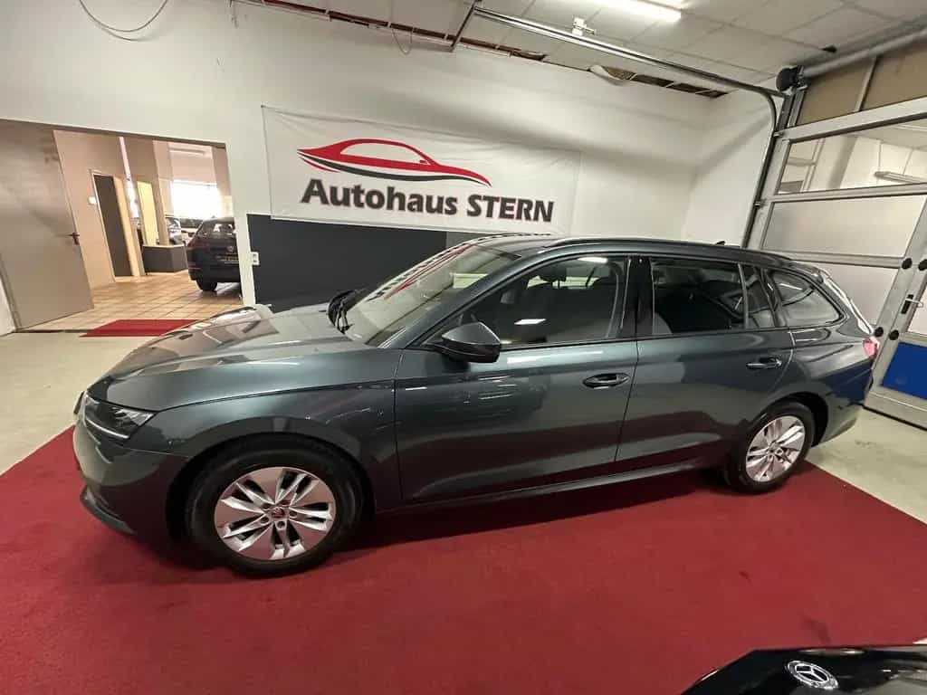 Skoda Octavia Combi  Kamera*Navi*LED*PDC*Carplay* 02/2022-photo-7
