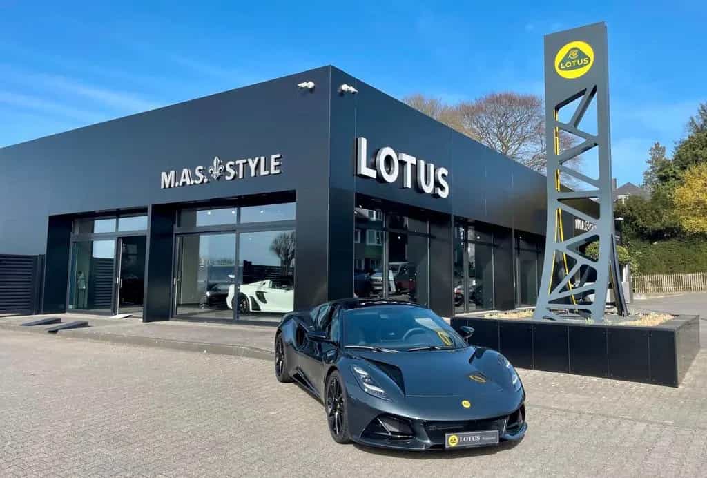 Lotus Emira V6 First Edition neuwertig Lotus Wuppertal 03/2023-photo-0