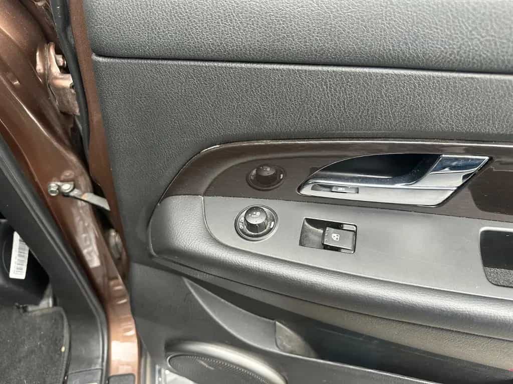 Ssangyong Rexton Rexton W Sapphire 4WD 12/2015-photo-9
