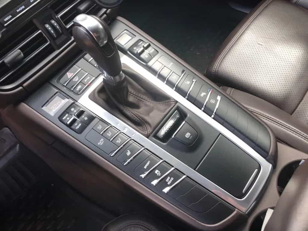 Porsche Macan S PDK Leder AHK Navi Shz 10/2019-photo-12