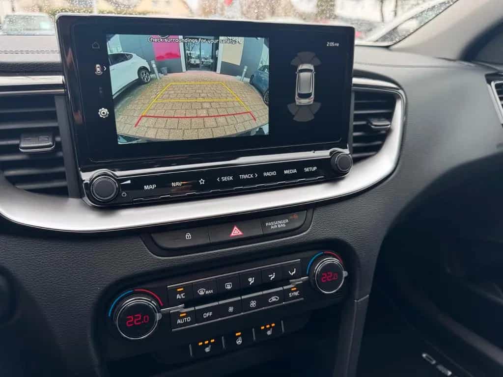 Kia Ceed 1.5 140PS AUT Ultimate P8 NAVI KAMERA SITZH 05/2025-photo-8