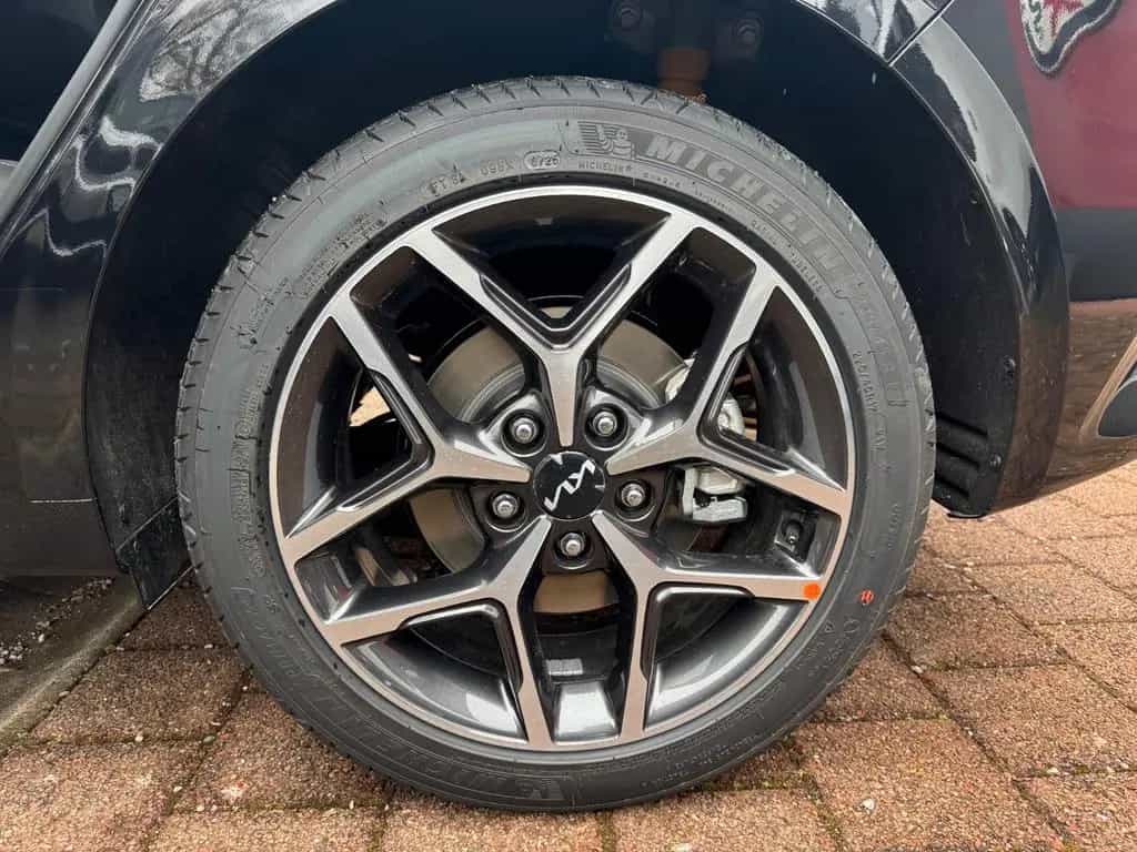 Kia Ceed 1.5 140PS AUT Ultimate P8 NAVI KAMERA SITZH 05/2025-photo-9