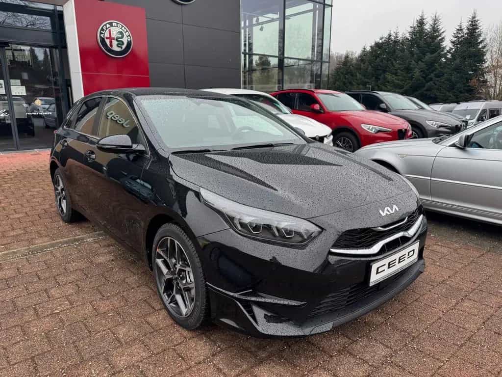 Kia Ceed 1.5 140PS AUT Ultimate P8 NAVI KAMERA SITZH 05/2025-photo-0