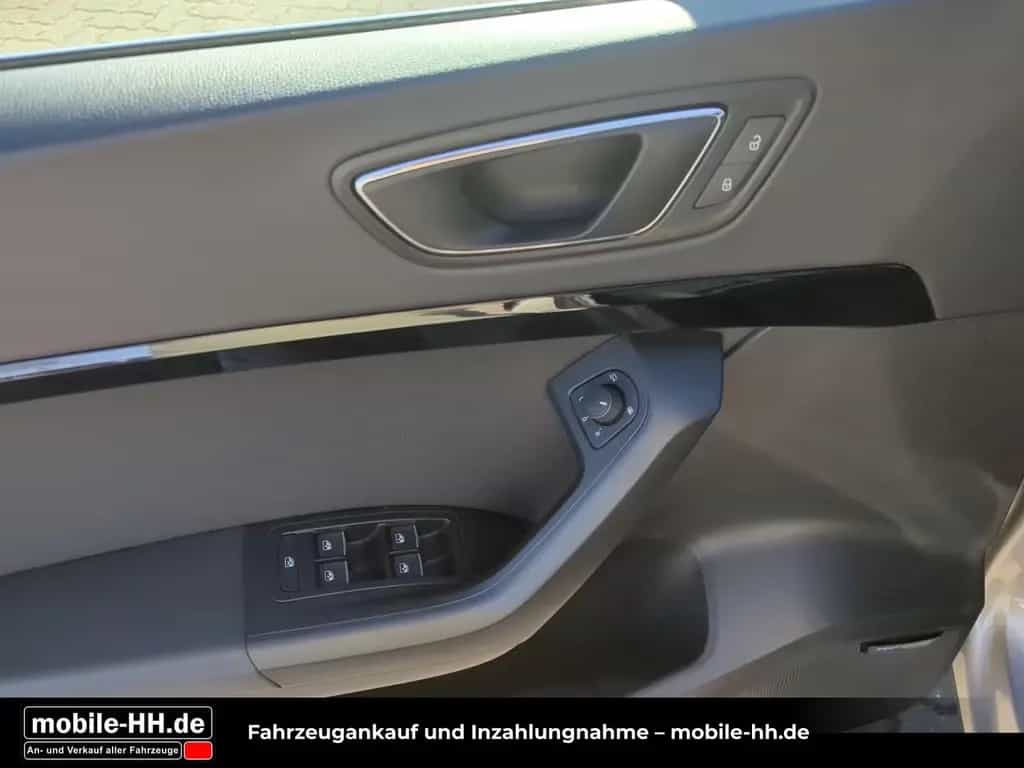 Seat Ateca Xcellence*PANO*360°KAMERA*LED*TWA* 06/2017-photo-17