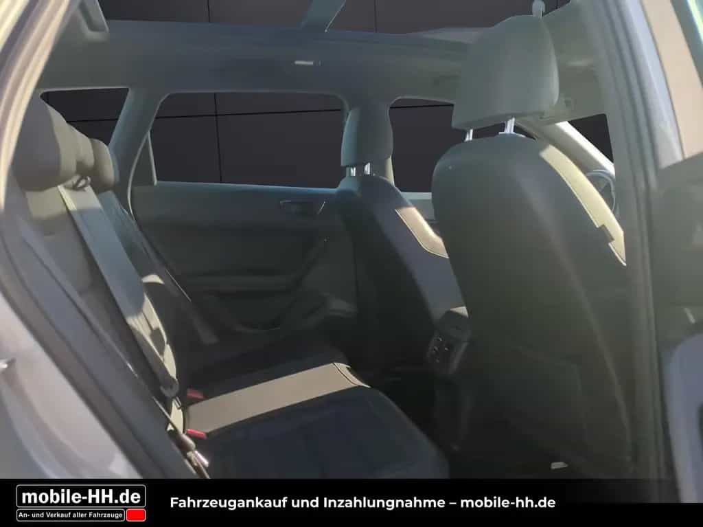 Seat Ateca Xcellence*PANO*360°KAMERA*LED*TWA* 06/2017-photo-19