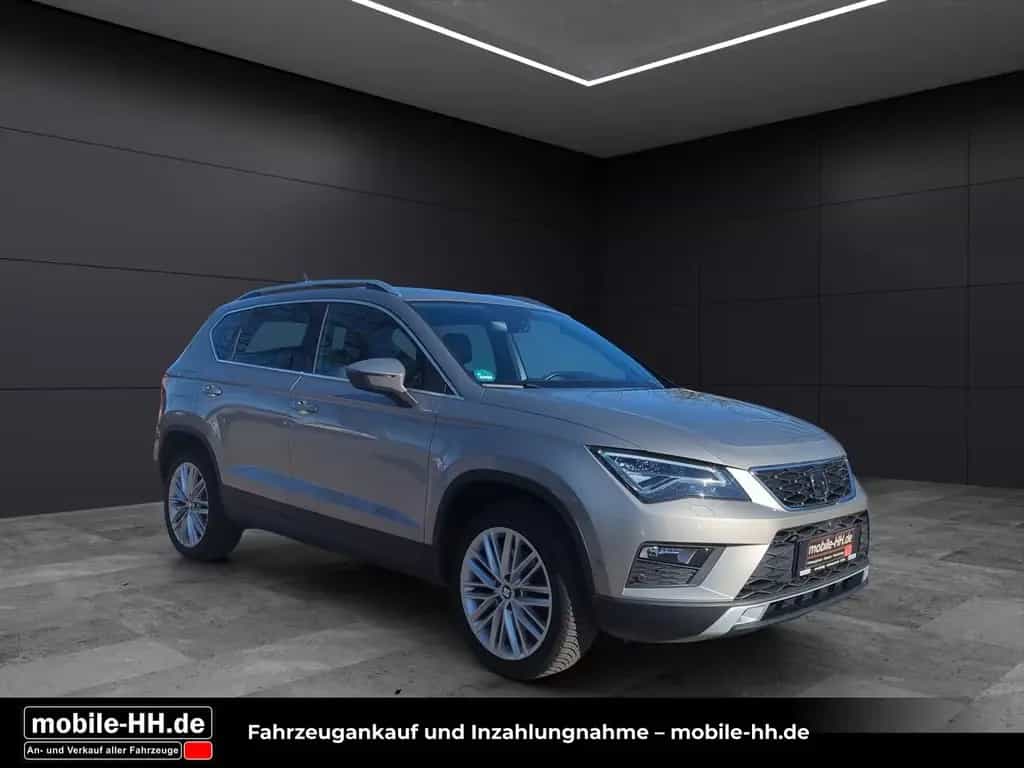 Seat Ateca Xcellence*PANO*360°KAMERA*LED*TWA* 06/2017-photo-2