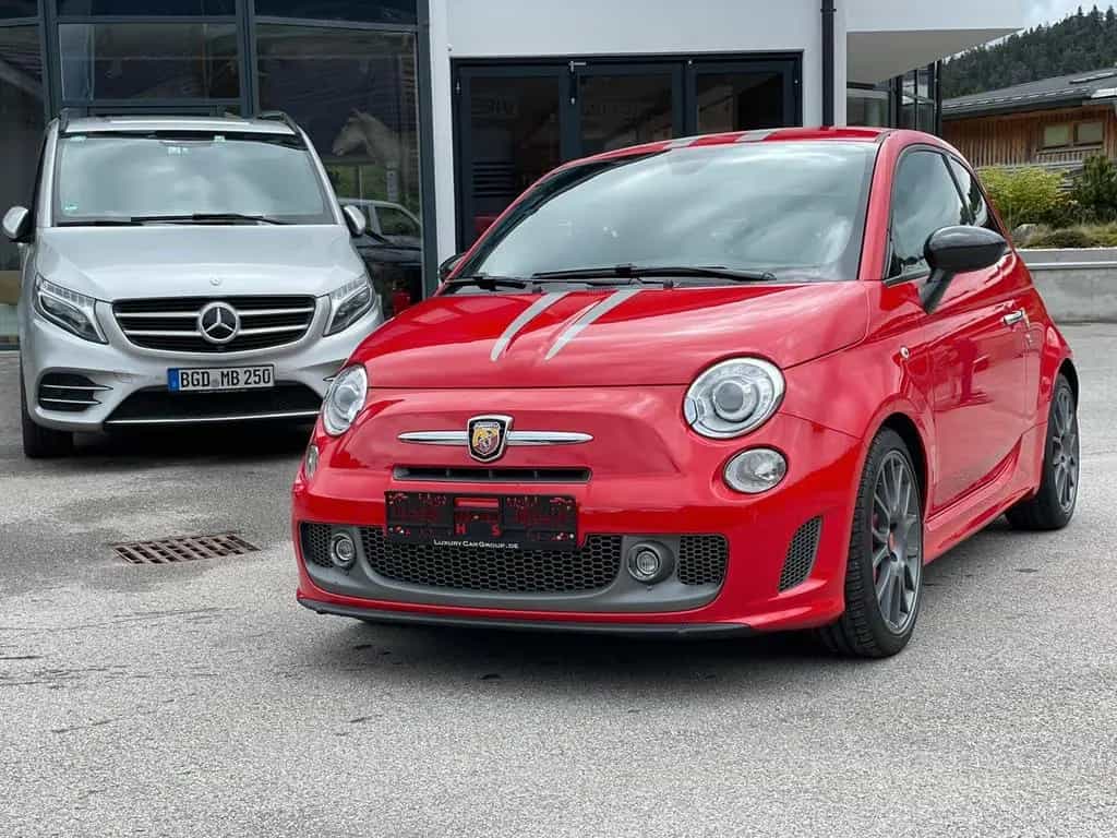 Abarth 695 Tributo Ferrari Edition 10/2010-photo-1
