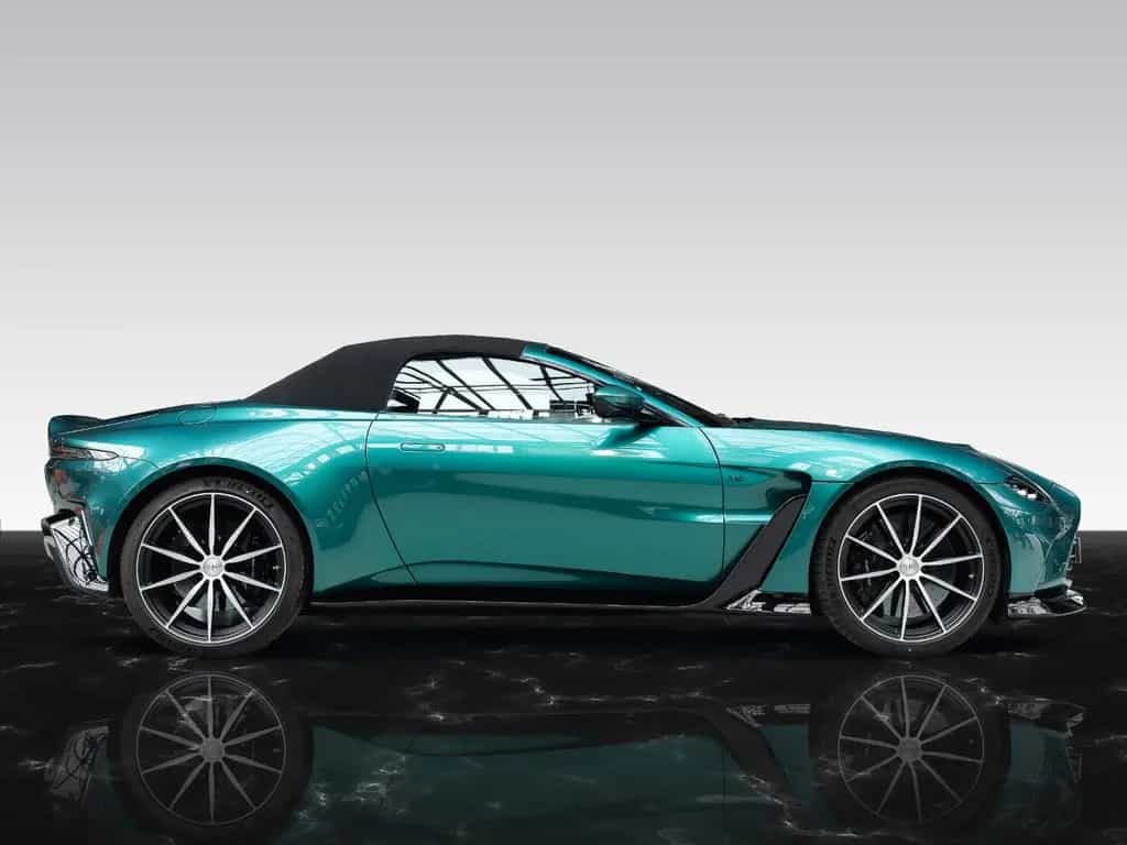 Aston Martin V12 Vantage Roadster | AMR Green | 1 of 249 02/2023-photo-12
