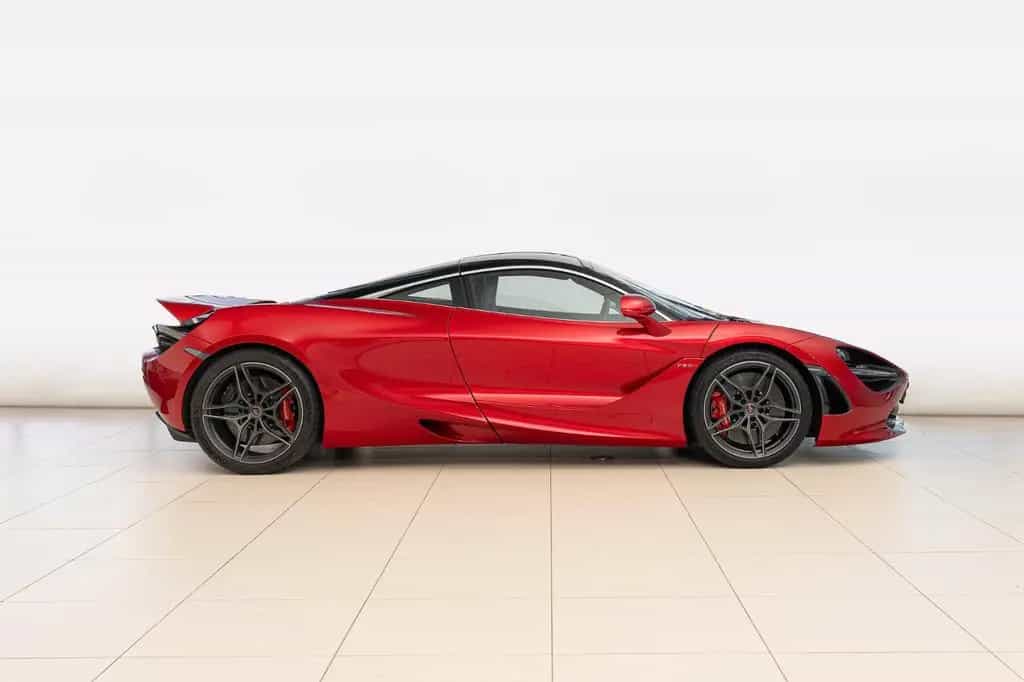McLaren 720S Coupe - Luxury, Memphis Red, B&W 01/2018-photo-3