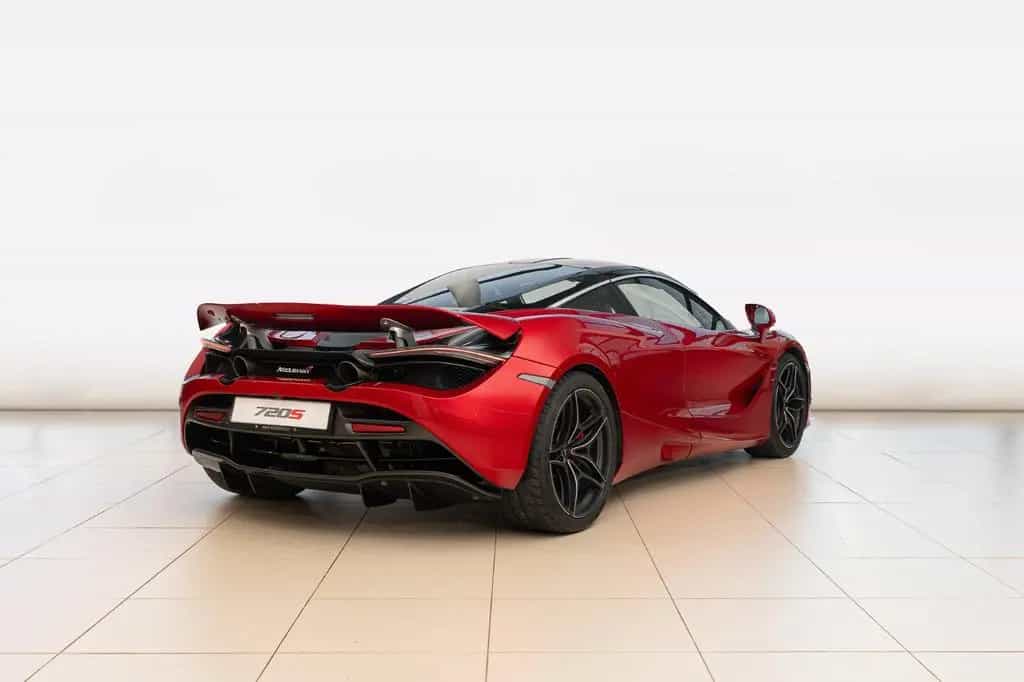 McLaren 720S Coupe - Luxury, Memphis Red, B&W 01/2018-photo-4