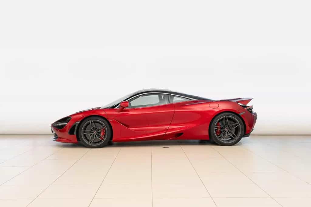 McLaren 720S Coupe - Luxury, Memphis Red, B&W 01/2018-photo-7