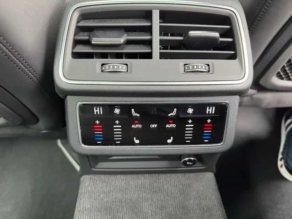 Audi A6 Allroad Quattro 55TFSI -Luftfederung-Pano 11/2020-photo-15