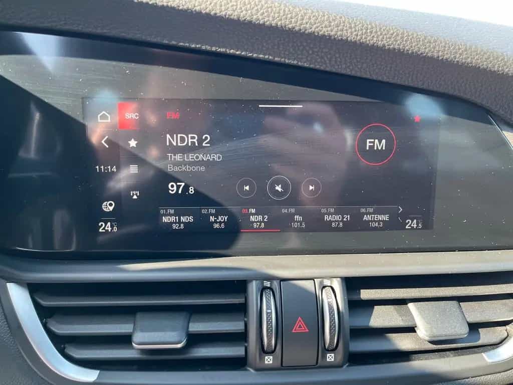 Alfa Romeo Giulia Ti Q4 01/2024-photo-8
