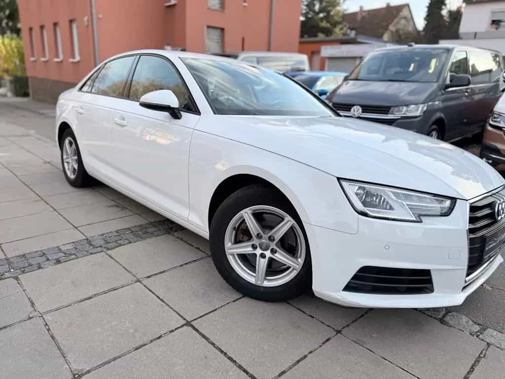 Audi A4 Lim.AUTOMATI/PDC/KAMERA/TEMPOMA/I HAND 11/2017-photo-3
