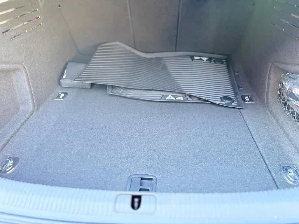Audi A4 Lim.AUTOMATI/PDC/KAMERA/TEMPOMA/I HAND 11/2017-photo-30