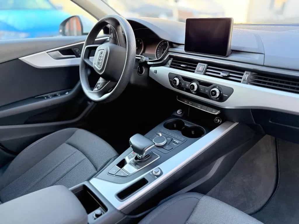 Audi A4 Lim.AUTOMATI/PDC/KAMERA/TEMPOMA/I HAND 11/2017-photo-31