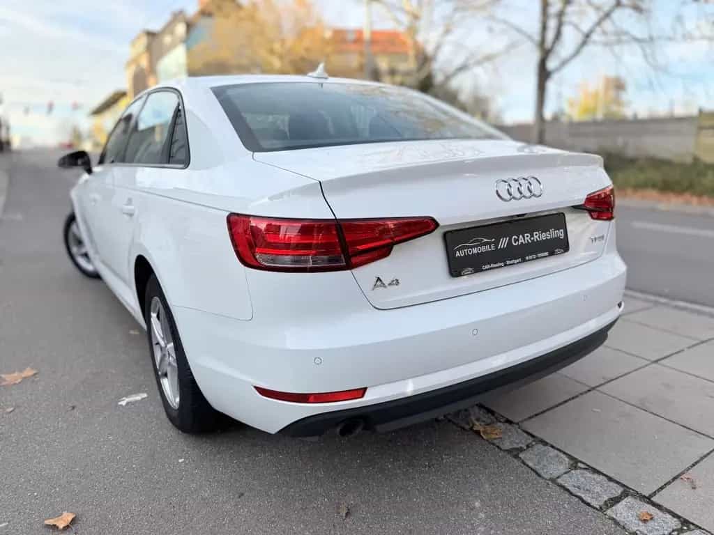 Audi A4 Lim.AUTOMATI/PDC/KAMERA/TEMPOMA/I HAND 11/2017-photo-4