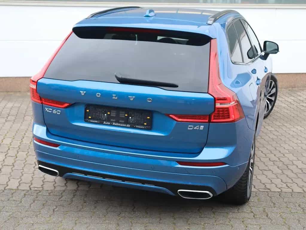Volvo XC60 D4 R Design FWD 07/2020-photo-15