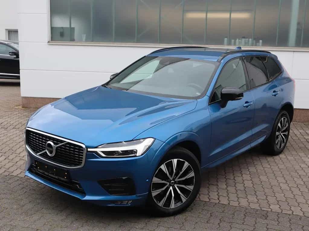 Volvo XC60 D4 R Design FWD 07/2020-photo-2