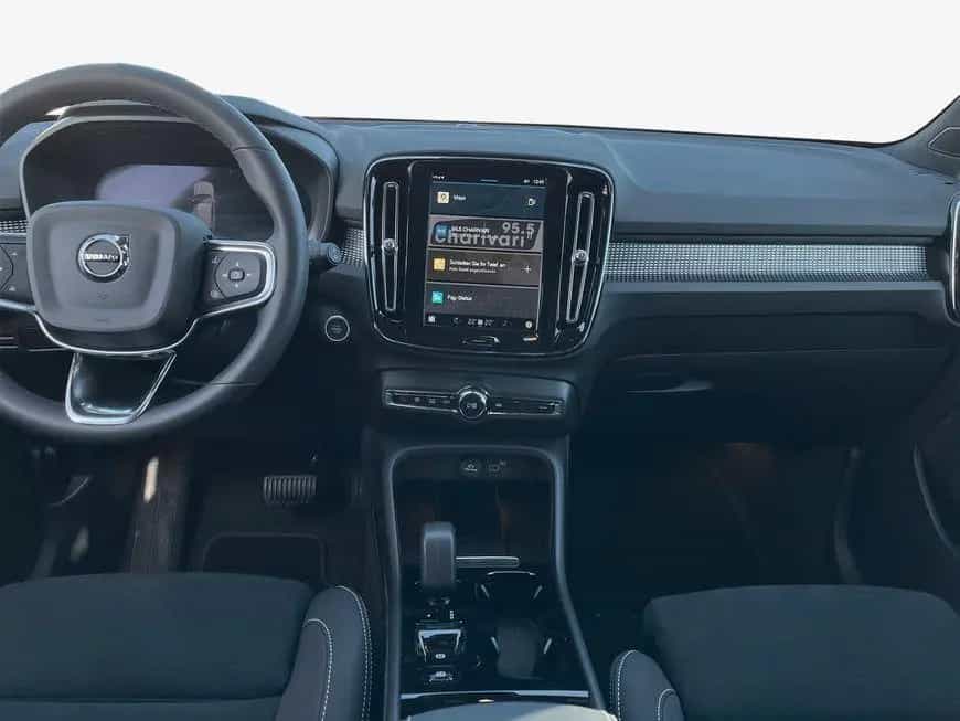 Volvo XC40 B4 B DKG Plus Dark 10/2024-photo-13