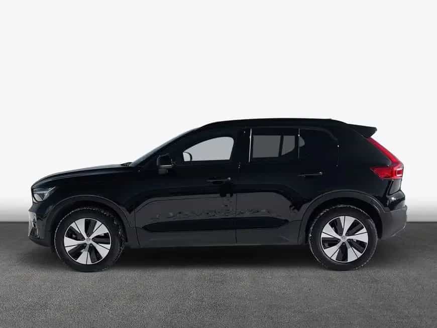 Volvo XC40 B4 B DKG Plus Dark 10/2024-photo-3