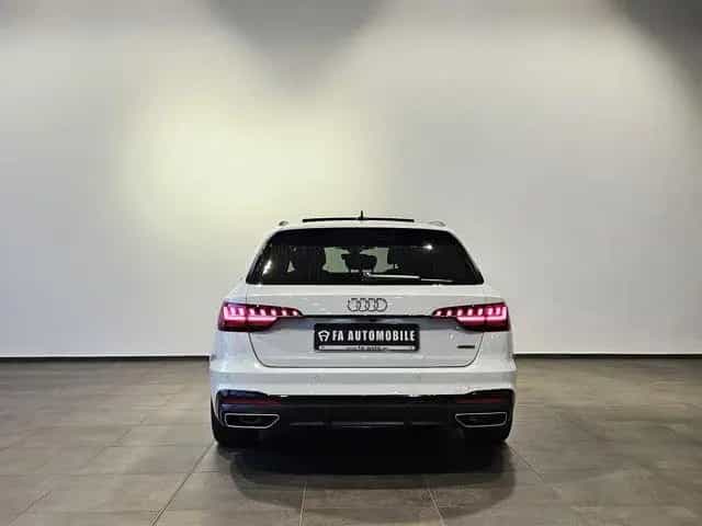 Audi A4 2x S Line Competition Pano Kamera Ahk 19'' 12/2023-photo-10