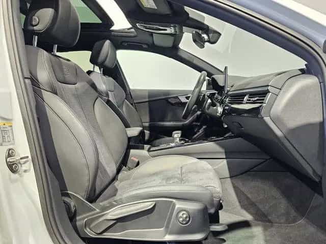 Audi A4 2x S Line Competition Pano Kamera Ahk 19'' 12/2023-photo-13