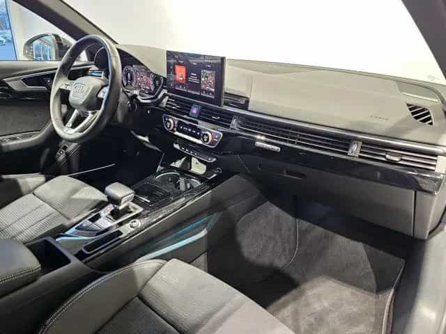Audi A4 2x S Line Competition Pano Kamera Ahk 19'' 12/2023-photo-17