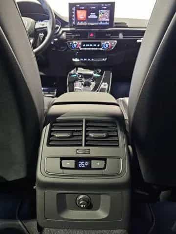 Audi A4 2x S Line Competition Pano Kamera Ahk 19'' 12/2023-photo-19