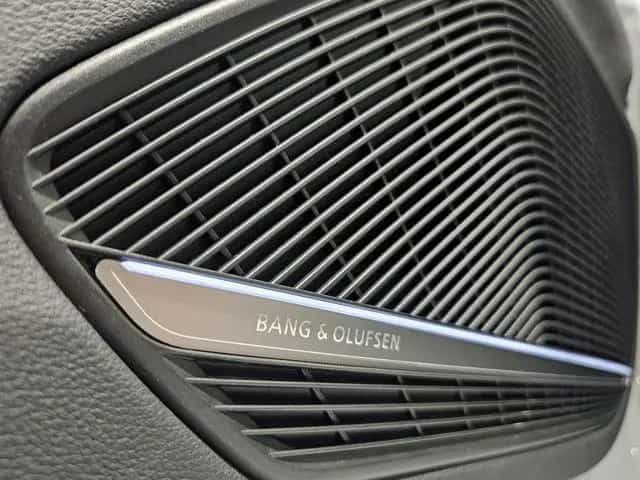 Audi A4 2x S Line Competition Pano Kamera Ahk 19'' 12/2023-photo-22