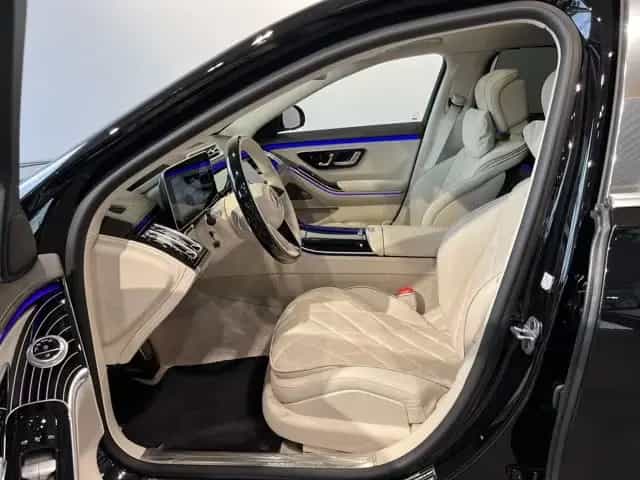 Mercedes-Benz S 680 Maybach 4Matic Pano MBUX Fond 21 Zoll VOLL 02/2022-photo-17