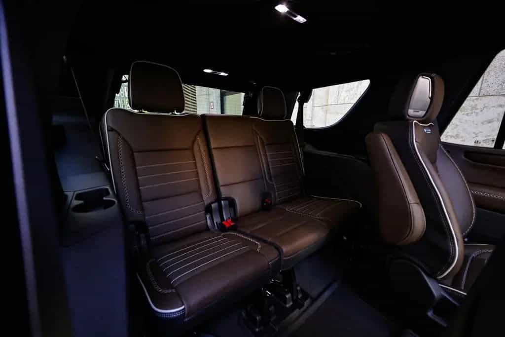 GMC Yukon Denali Ultimate 6.2 | MY2025 null-photo-13