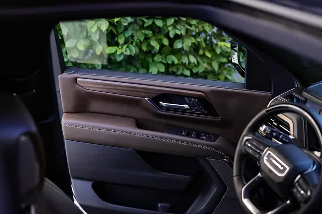 GMC Yukon Denali Ultimate 6.2 | MY2025 null-photo-18