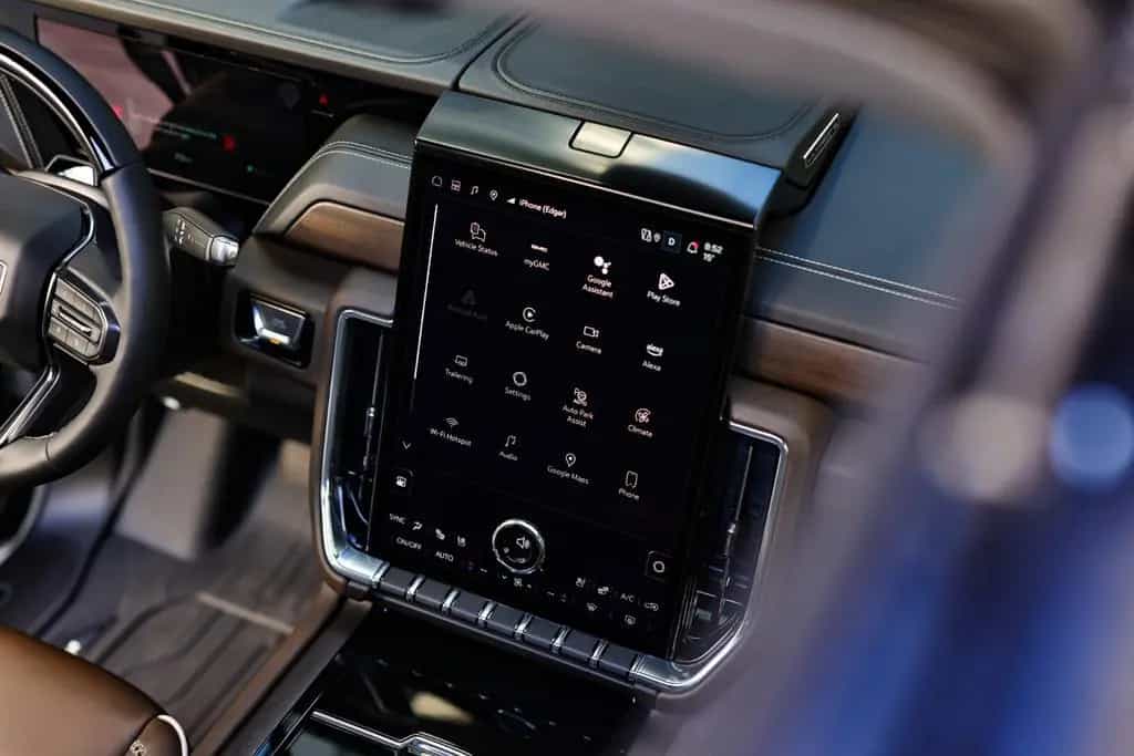 GMC Yukon Denali Ultimate 6.2 | MY2025 null-photo-19