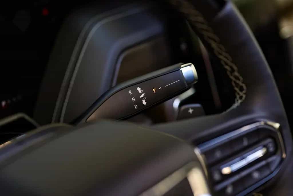 GMC Yukon Denali Ultimate 6.2 | MY2025 null-photo-23