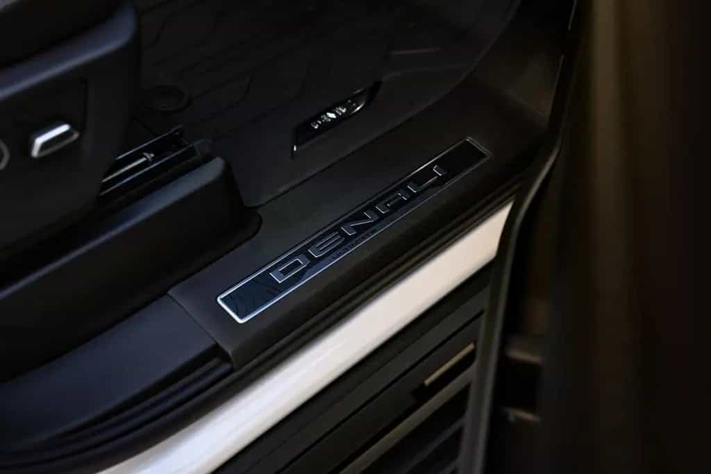 GMC Yukon Denali Ultimate 6.2 | MY2025 null-photo-29