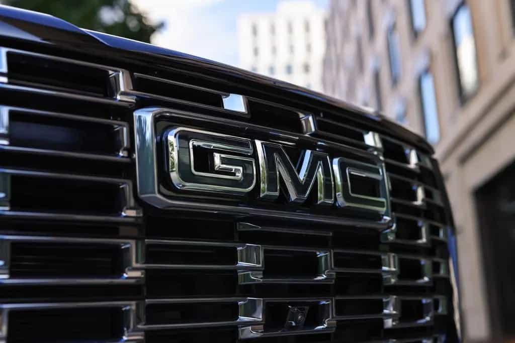 GMC Yukon Denali Ultimate 6.2 | MY2025 null-photo-32