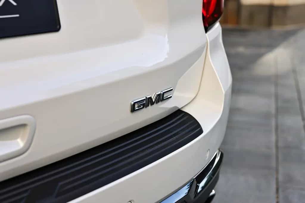GMC Yukon Denali Ultimate 6.2 | MY2025 null-photo-36