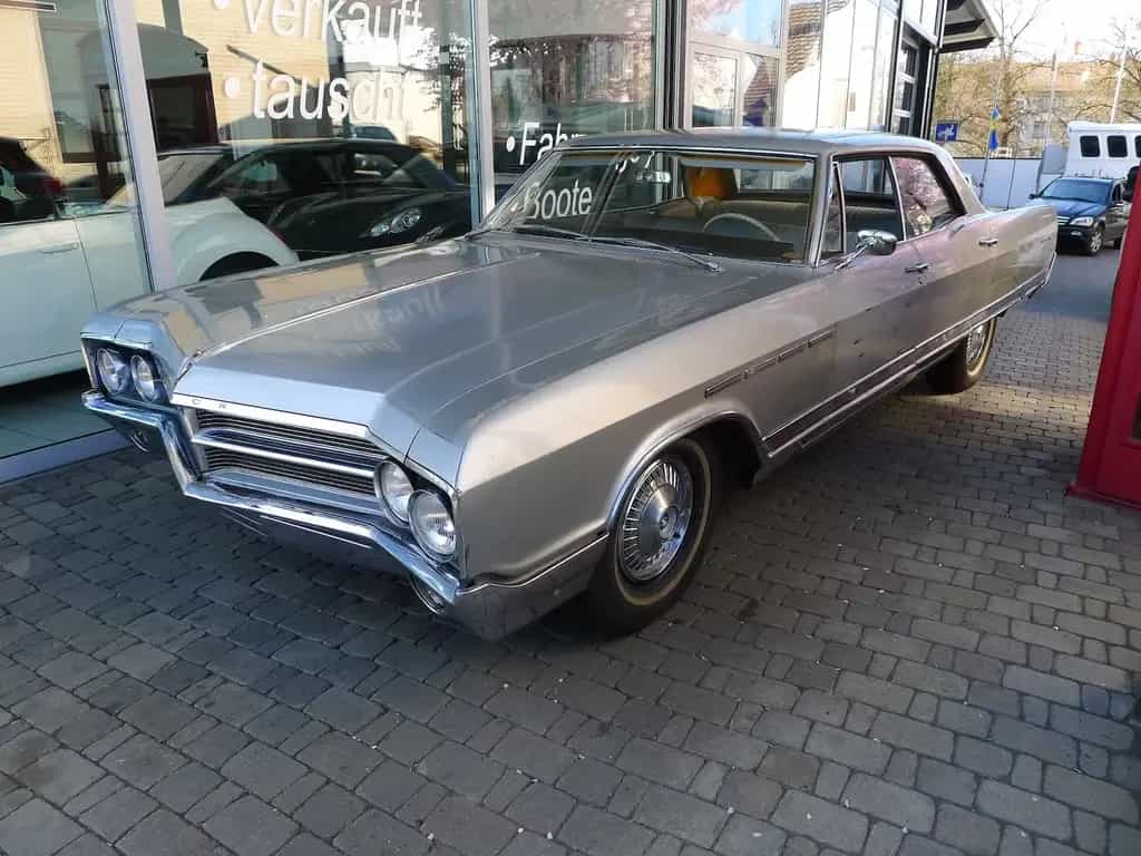 Buick Electra 225 4-door/ Coupe Look/ Unrestauriert! 07/1965-photo-1